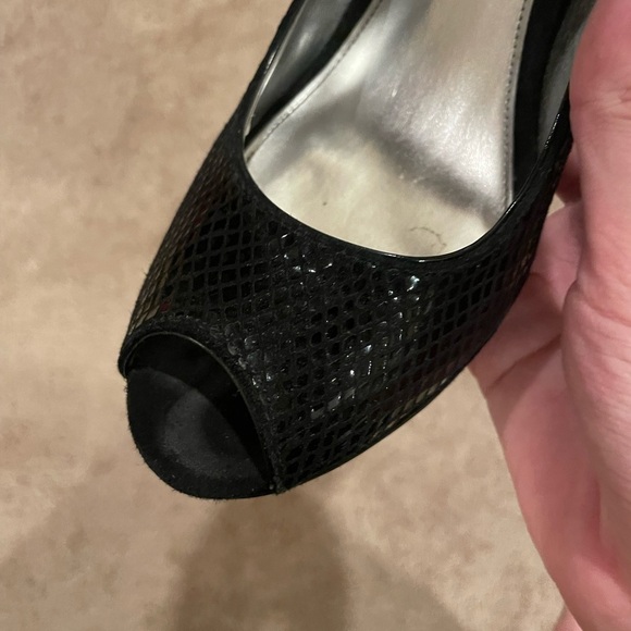 Calvin Klein Heels size 10 - Picture 5 of 6